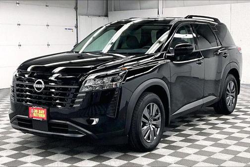 Super Black 2026 Nissan Pathfinder SV