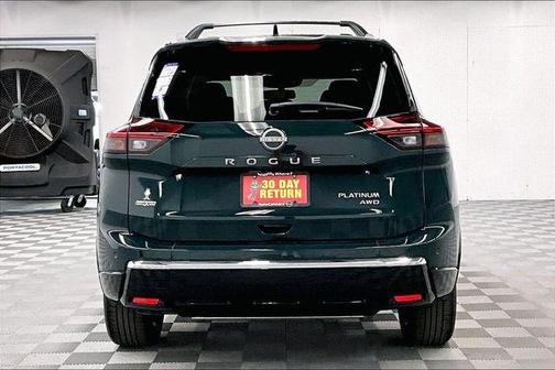 Obsidian Green 2026 Nissan Rogue Platinum