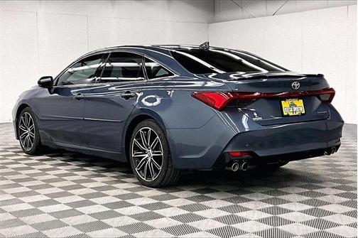 2022 Toyota Avalon Touring