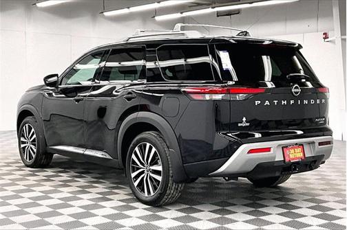 2025 Nissan Pathfinder Platinum 4WD
