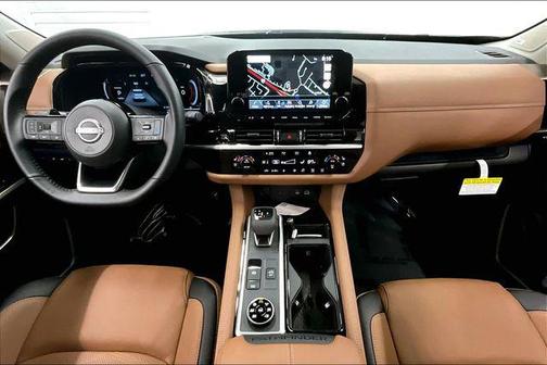 2025 Nissan Pathfinder Platinum 4WD