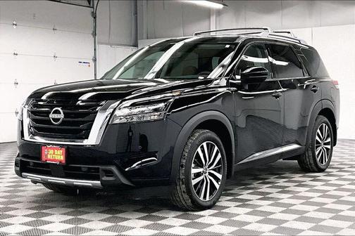 2025 Nissan Pathfinder Platinum 4WD