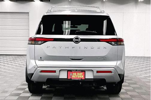 2025 Nissan Pathfinder Platinum 4WD