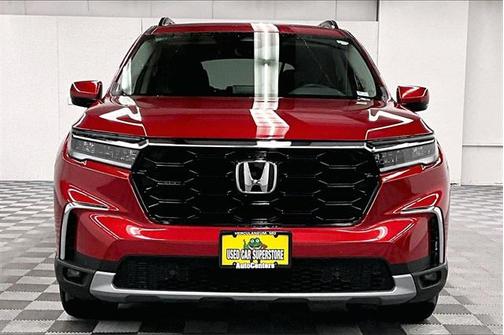 2025 Honda Pilot Touring 8-Passenger