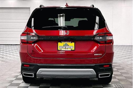 2025 Honda Pilot Touring 8-Passenger