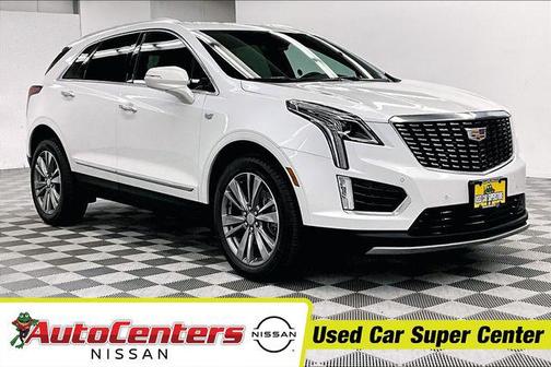 Crystal White Tricoat 2025 Cadillac XT5 Premium Luxury