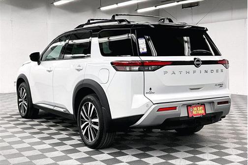 2025 Nissan Pathfinder Platinum 4WD