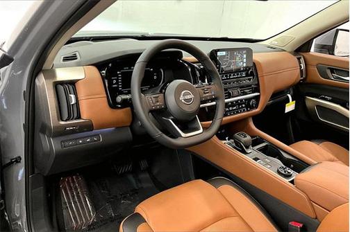 2025 Nissan Pathfinder Platinum 4WD