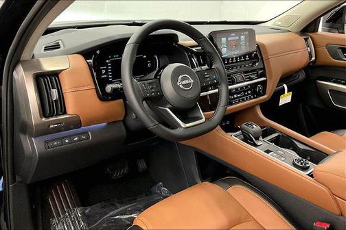 Super Black 2025 Nissan Pathfinder Platinum 4WD