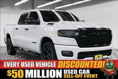 Bright White Clearcoat 2025 RAM 1500 Big Horn/Lone Star