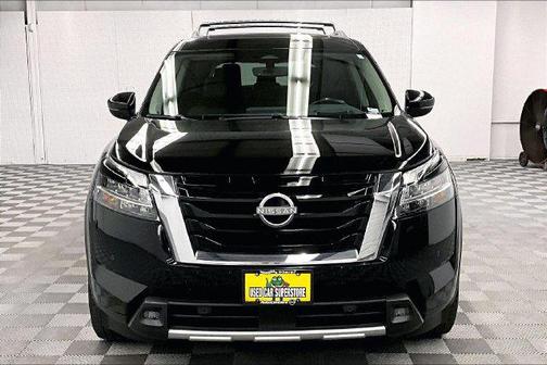 Super Black 2023 Nissan Pathfinder Platinum 4WD