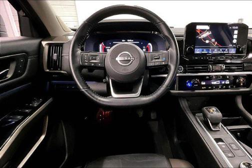 Super Black 2023 Nissan Pathfinder Platinum 4WD
