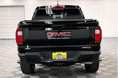 2024 GMC Canyon AT4