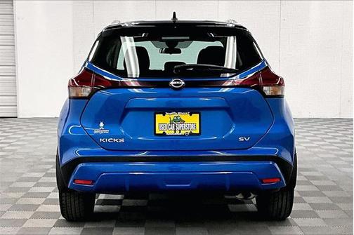 2024 Nissan Kicks SV