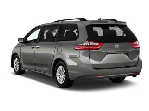 2021 Toyota Sienna XLE 7 Passenger