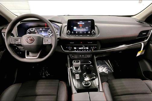 Everest White Pearl Tricoat 2026 Nissan Rogue Rock Creek