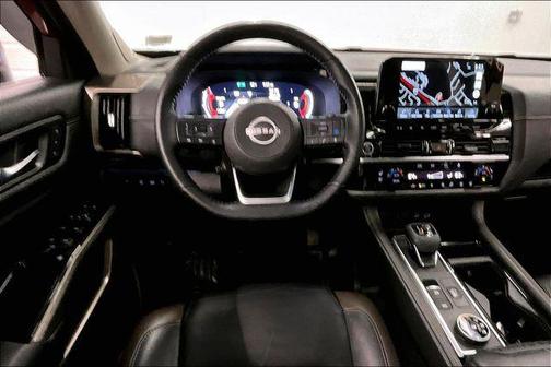 2023 Nissan Pathfinder Platinum 4WD