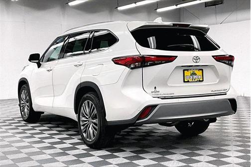 2021 Toyota Highlander Platinum