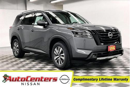 2025 Nissan Pathfinder SL 4WD