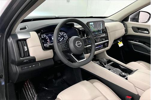 2025 Nissan Pathfinder SL 4WD