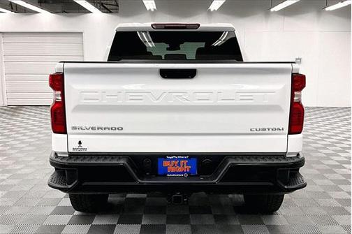 2022 Chevrolet Silverado 1500 Custom Trail Boss