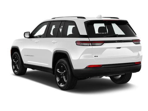 Bright White Clearcoat 2023 Jeep Grand Cherokee Altitude