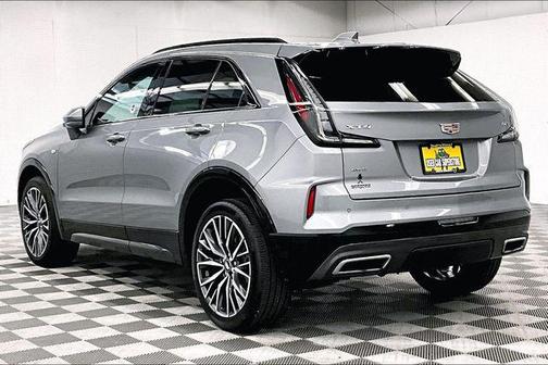 Argent Silver Metallic 2024 Cadillac XT4 Sport