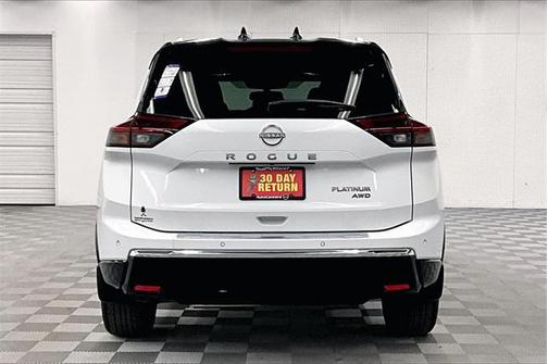 2025 Nissan Rogue Platinum