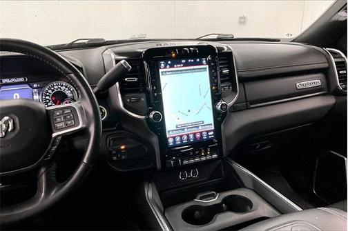 2020 RAM 2500 Laramie Crew Cab 4X4 6'4' Box