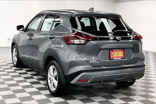 2025 Nissan Kicks S
