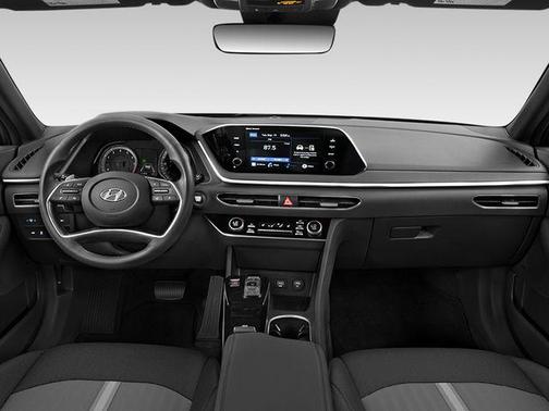 Aero Silver 2025 Hyundai SONATA Hybrid SE