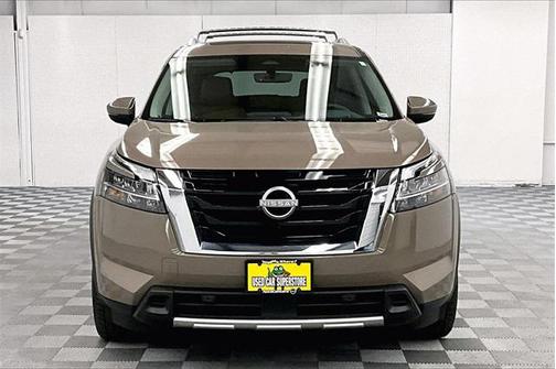 2024 Nissan Pathfinder Platinum 4WD