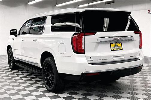 2022 GMC Yukon XL SLT