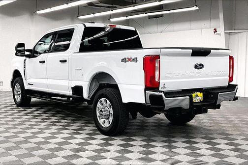 2023 Ford F-350 XLT