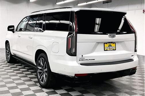 2022 Cadillac Escalade ESV Sport Platinum