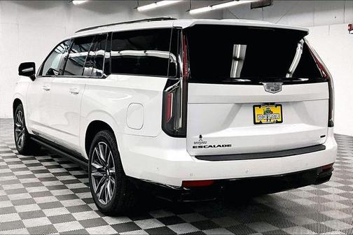 2022 Cadillac Escalade ESV Sport Platinum