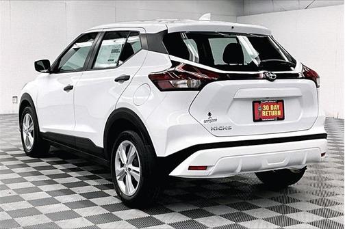 2025 Nissan Kicks S