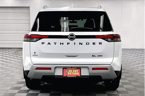 2025 Nissan Pathfinder SL 4WD
