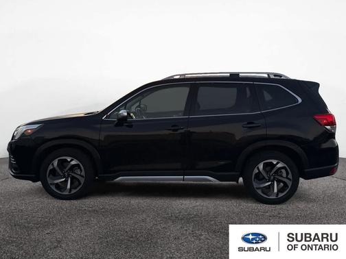 Crystal Black Silica 2022 Subaru Forester Touring