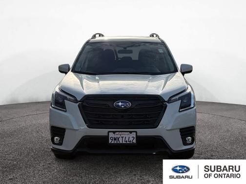 Crystal White Pearl 2024 Subaru Forester Premium