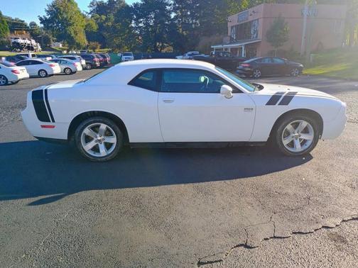 2011 Dodge Challenger Base