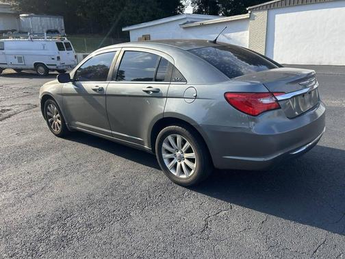 2011 Chrysler 200 Touring