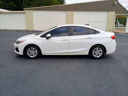2019 Chevrolet Cruze LS