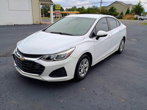 2019 Chevrolet Cruze LS