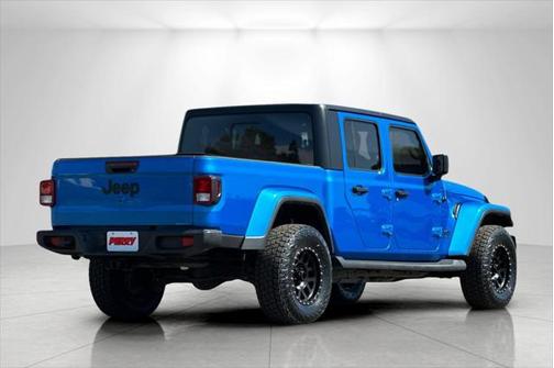 2022 Jeep Gladiator Altitude 4x4