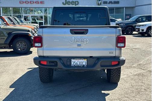 2021 Jeep Gladiator Overland 4X4