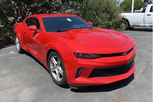 Photo 2 of 3 of 2018 Chevrolet Camaro 1LT