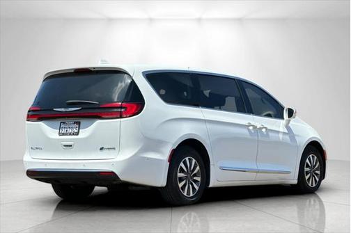 2022 Chrysler Pacifica Hybrid Limited
