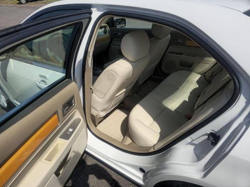 2008 Lincoln MKZ Base