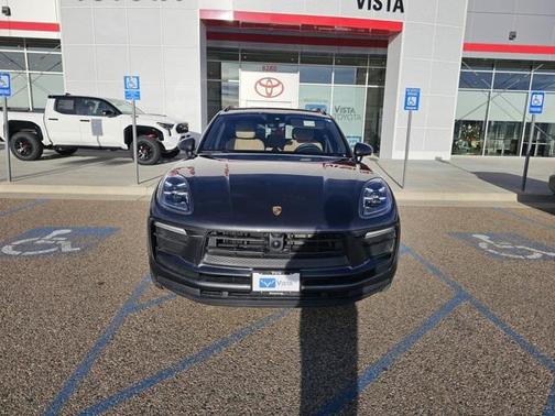 2024 Porsche Macan Base